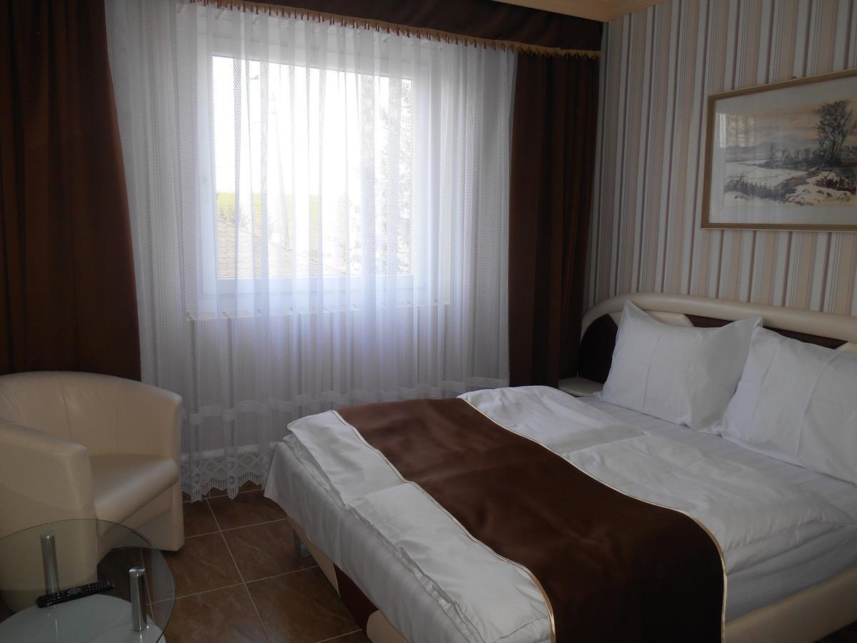 Holdfeny Hotel Forro 外观 照片
