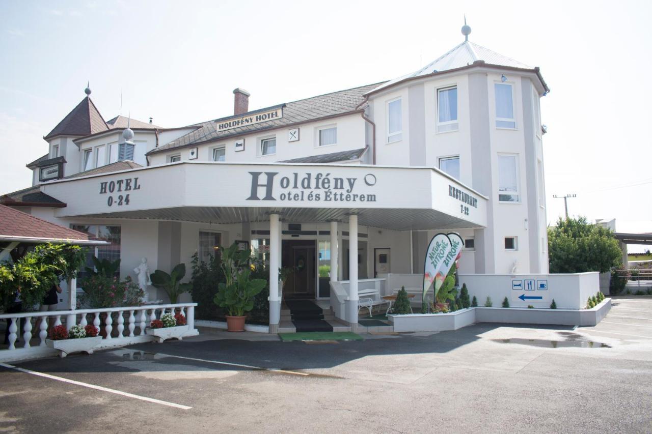 Holdfeny Hotel Forro 外观 照片